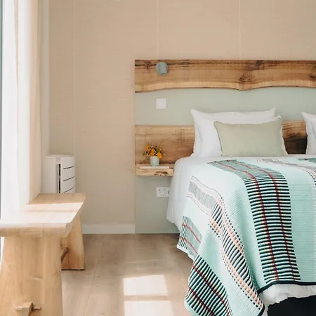 מלון דירות Mar Puro 3*